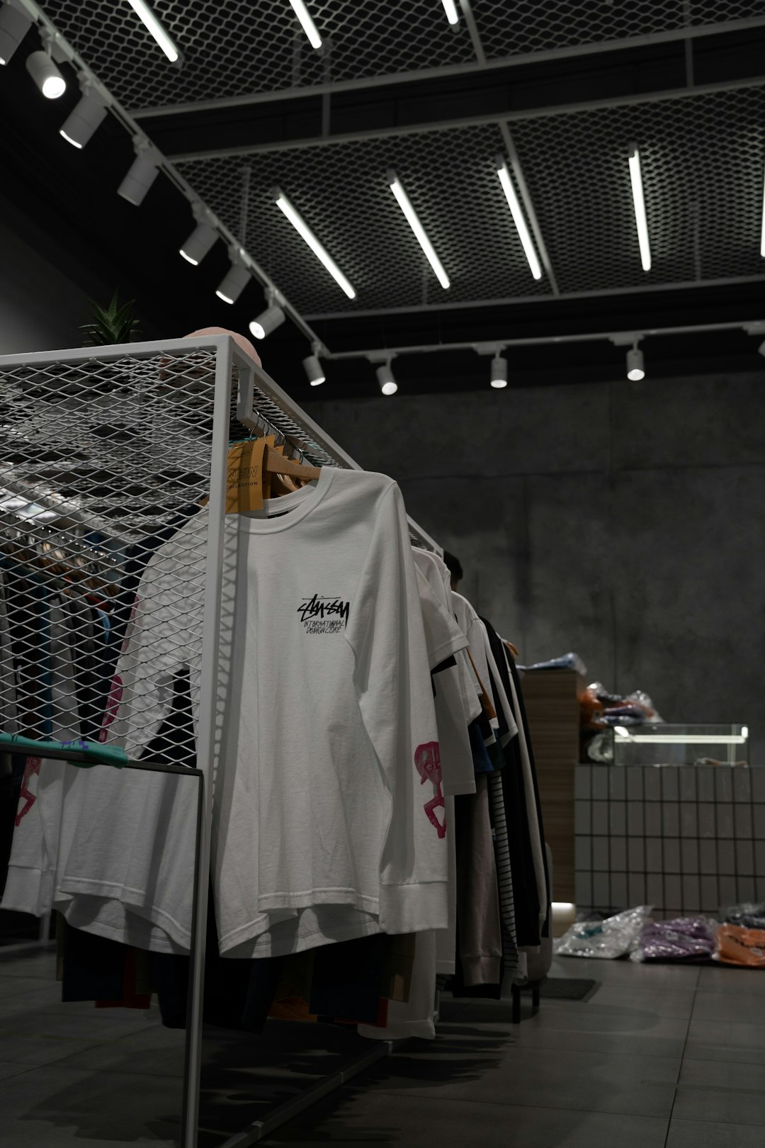 specialty-retail reference frame 3