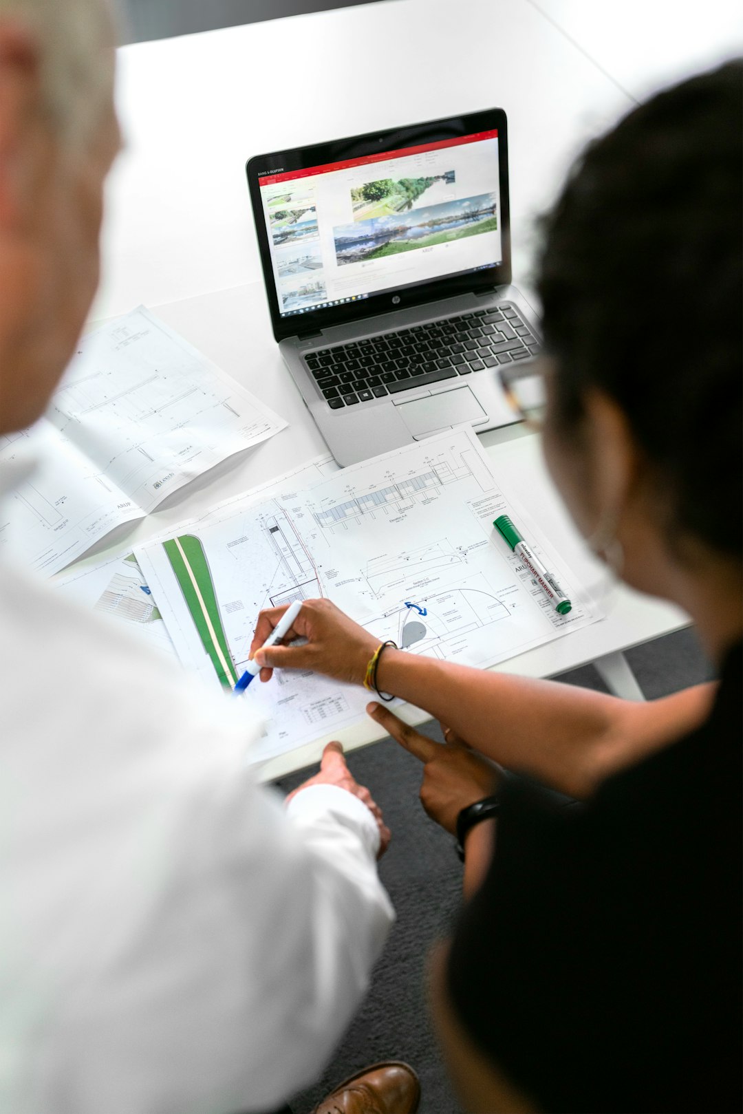 financial-advisors reference frame 4